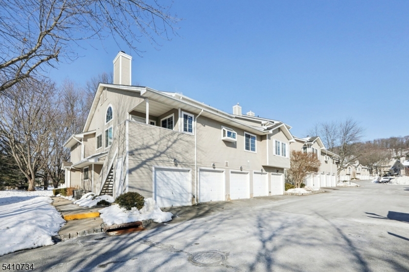 25 Crestmont Road Bedminster, NJ 07921 - Photo 27 of 29