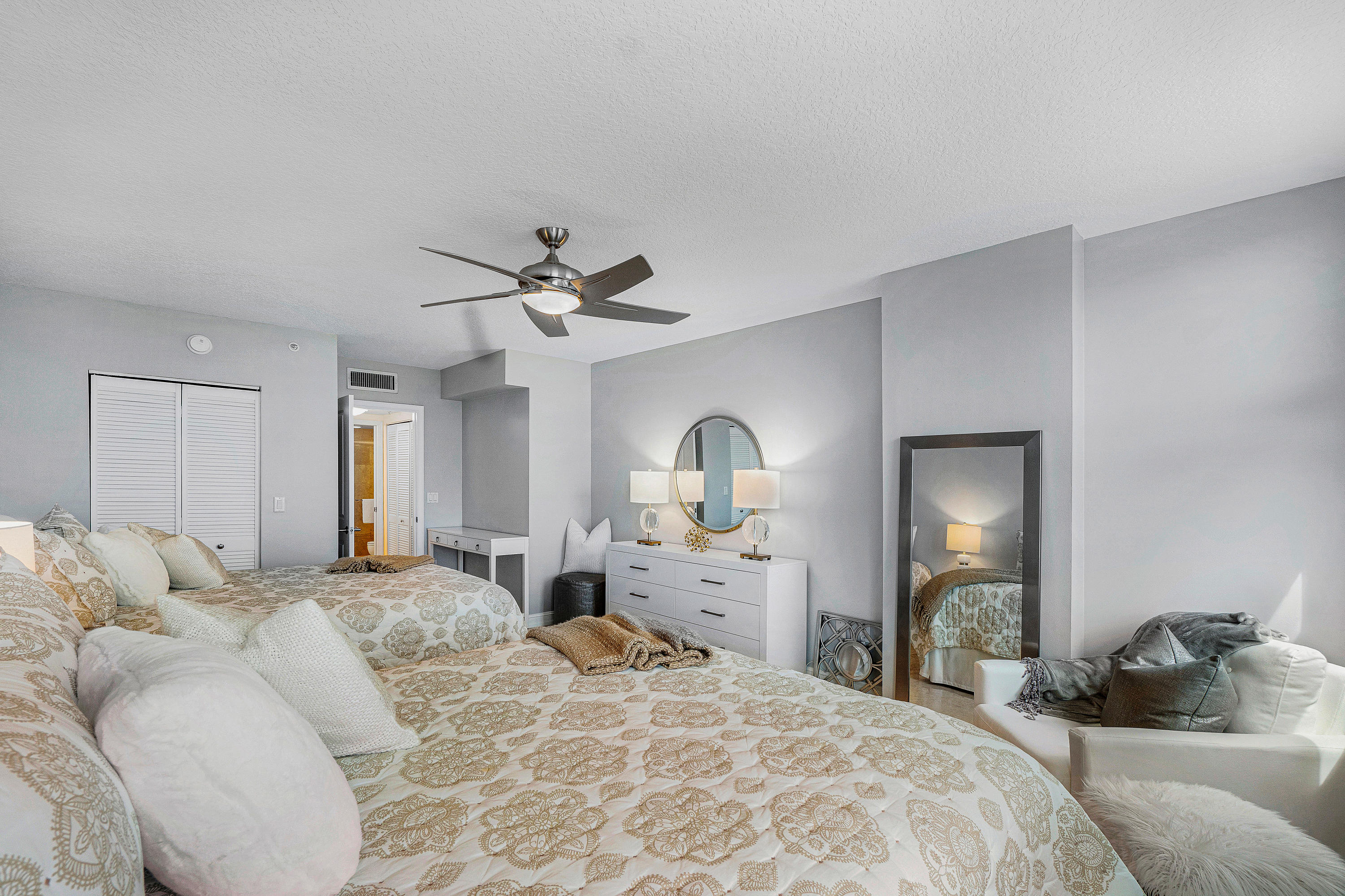 99 Southeast Mizner Boulevard, Unit 721 Boca Raton, FL 33432 - Photo 16 of 26 002-99SEMiznerBlvd-BocaRaton-FL-full