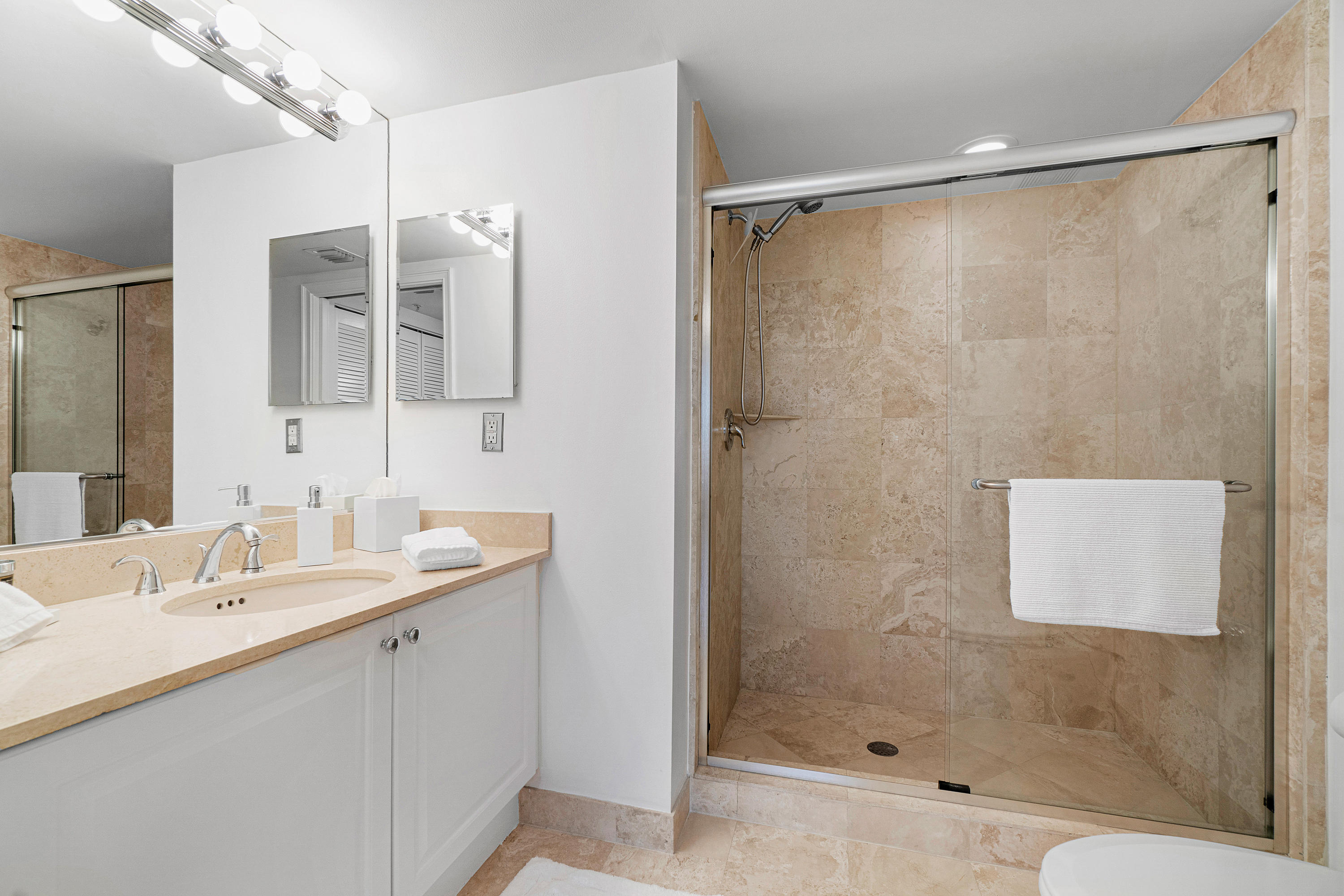 99 Southeast Mizner Boulevard, Unit 721 Boca Raton, FL 33432 - Photo 18 of 26 008-99SEMiznerBlvd-BocaRaton-FL-full