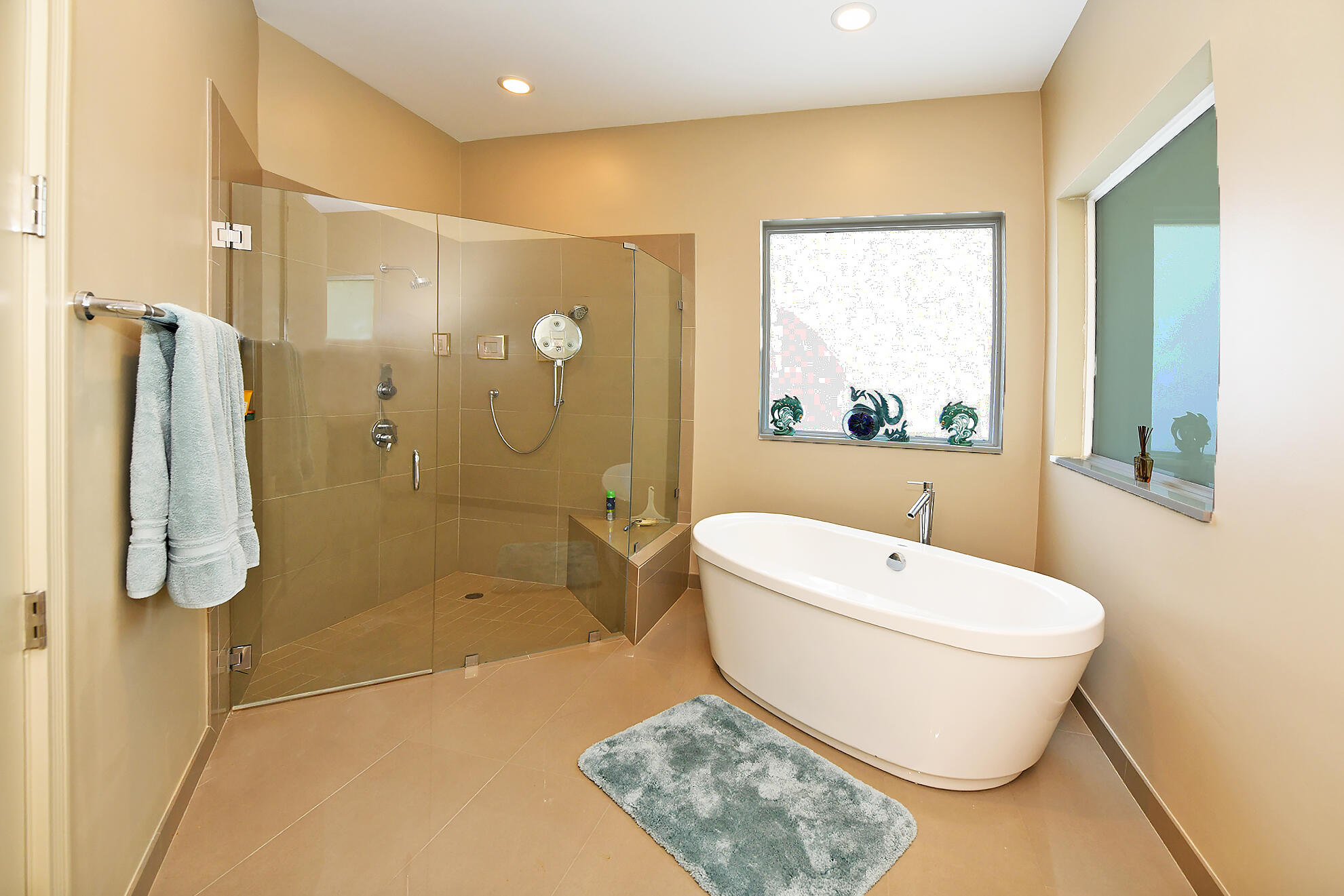 7876 Mandarin Drive Boca Raton, FL 33433 - Photo 19 of 39 Free Standing Tub