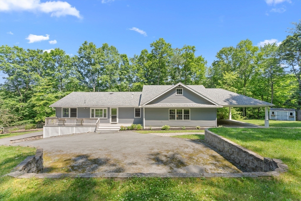 285 Still River Road Bolton, MA 01740 - Photo 9 of 39 Gallery Image 9