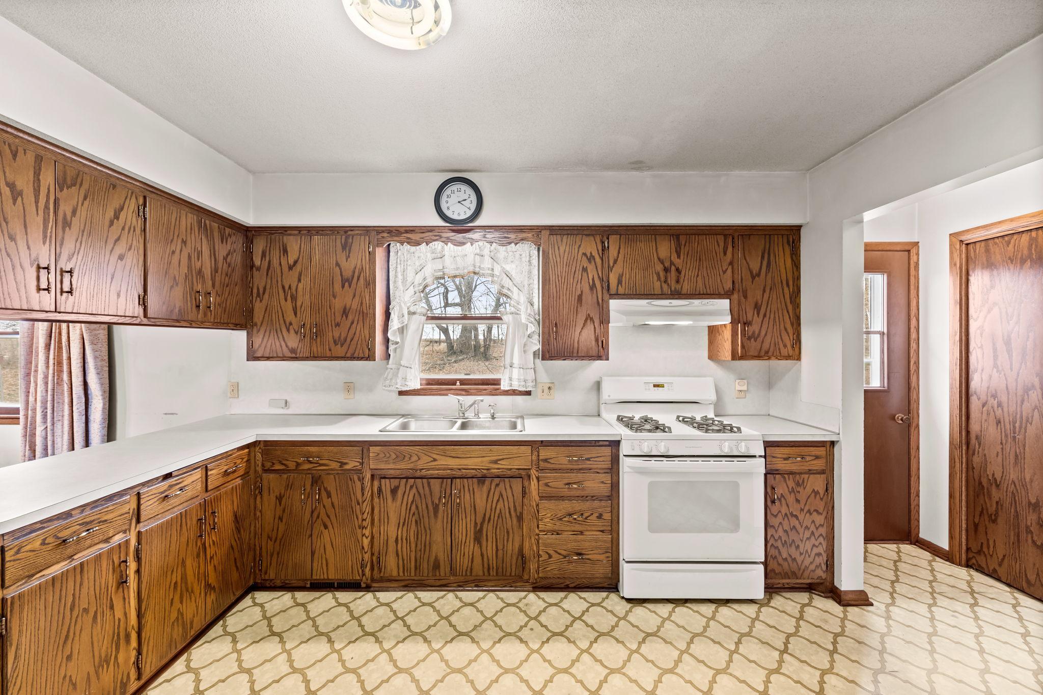 11105 150th Street Cologne, MN 55322 - Photo 9 of 31