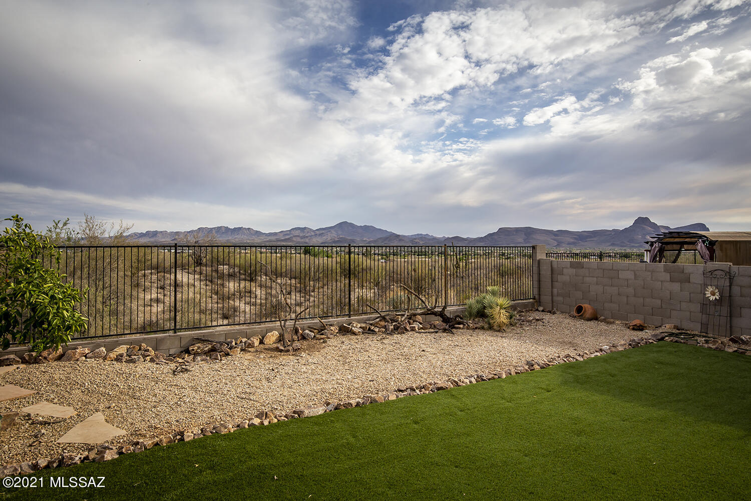 5741 West Rattler Street Tucson, AZ 85742 - Photo 2 of 32