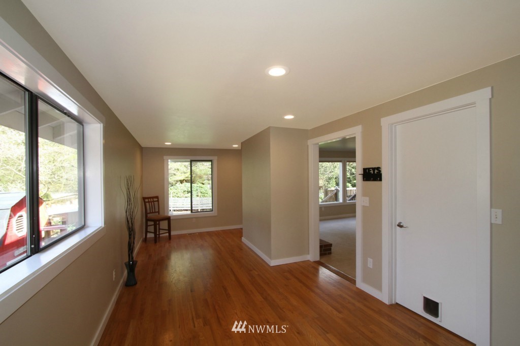 2321 243rd Place Southeast Bothell, WA 98021 - Photo 14 of 18