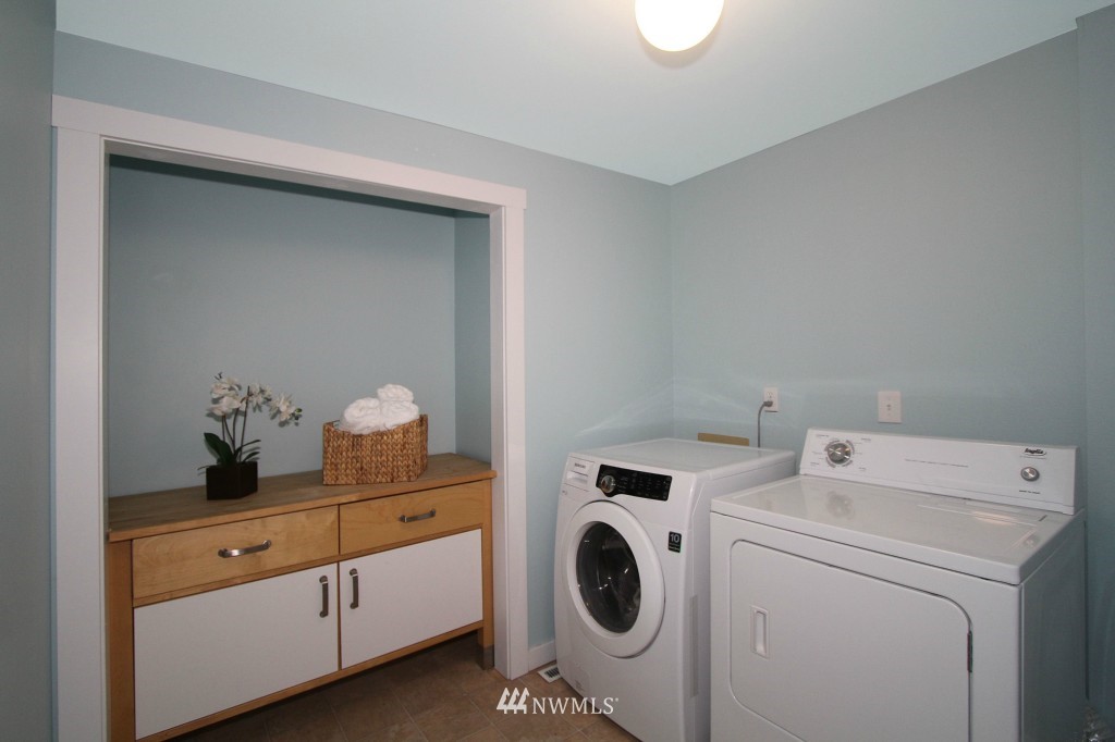 2321 243rd Place Southeast Bothell, WA 98021 - Photo 15 of 18