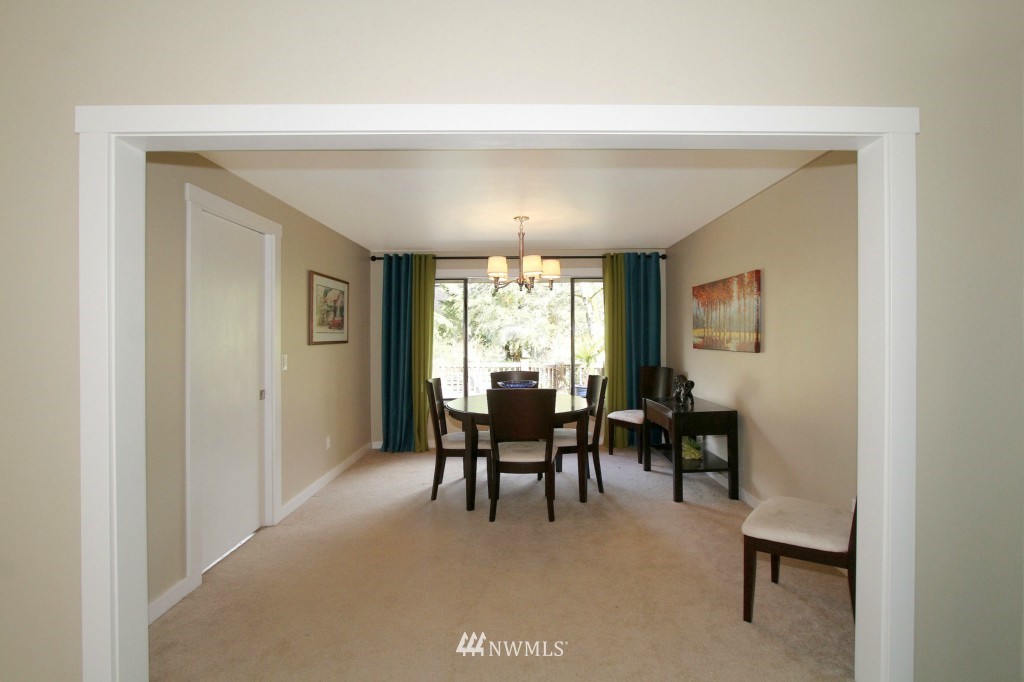 2321 243rd Place Southeast Bothell, WA 98021 - Photo 5 of 18
