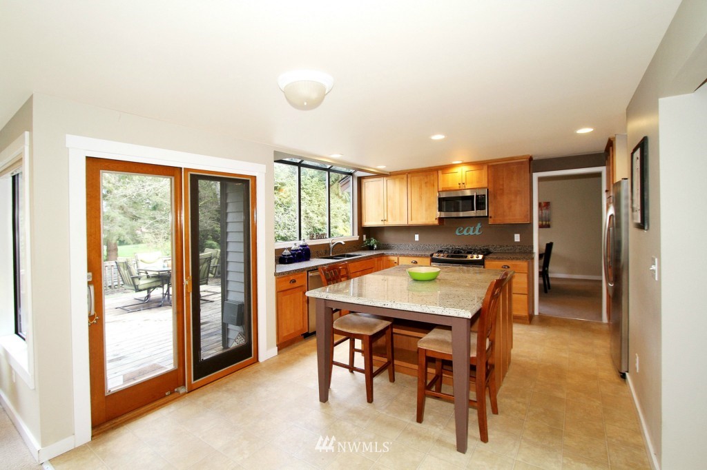 2321 243rd Place Southeast Bothell, WA 98021 - Photo 7 of 18