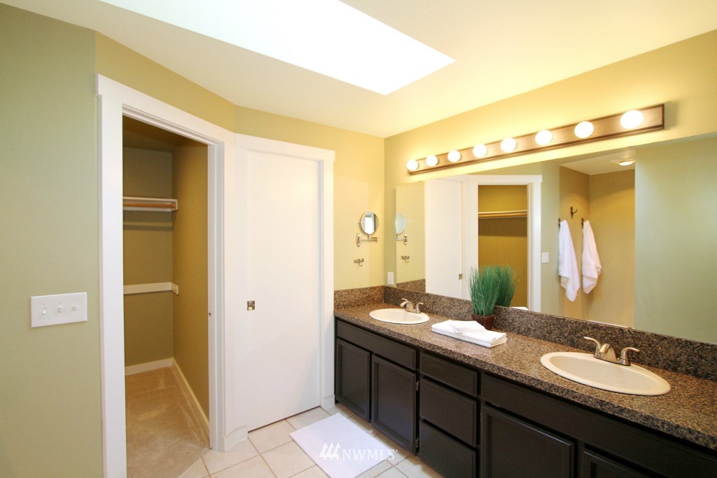 2321 243rd Place Southeast Bothell, WA 98021 - Photo 10 of 18