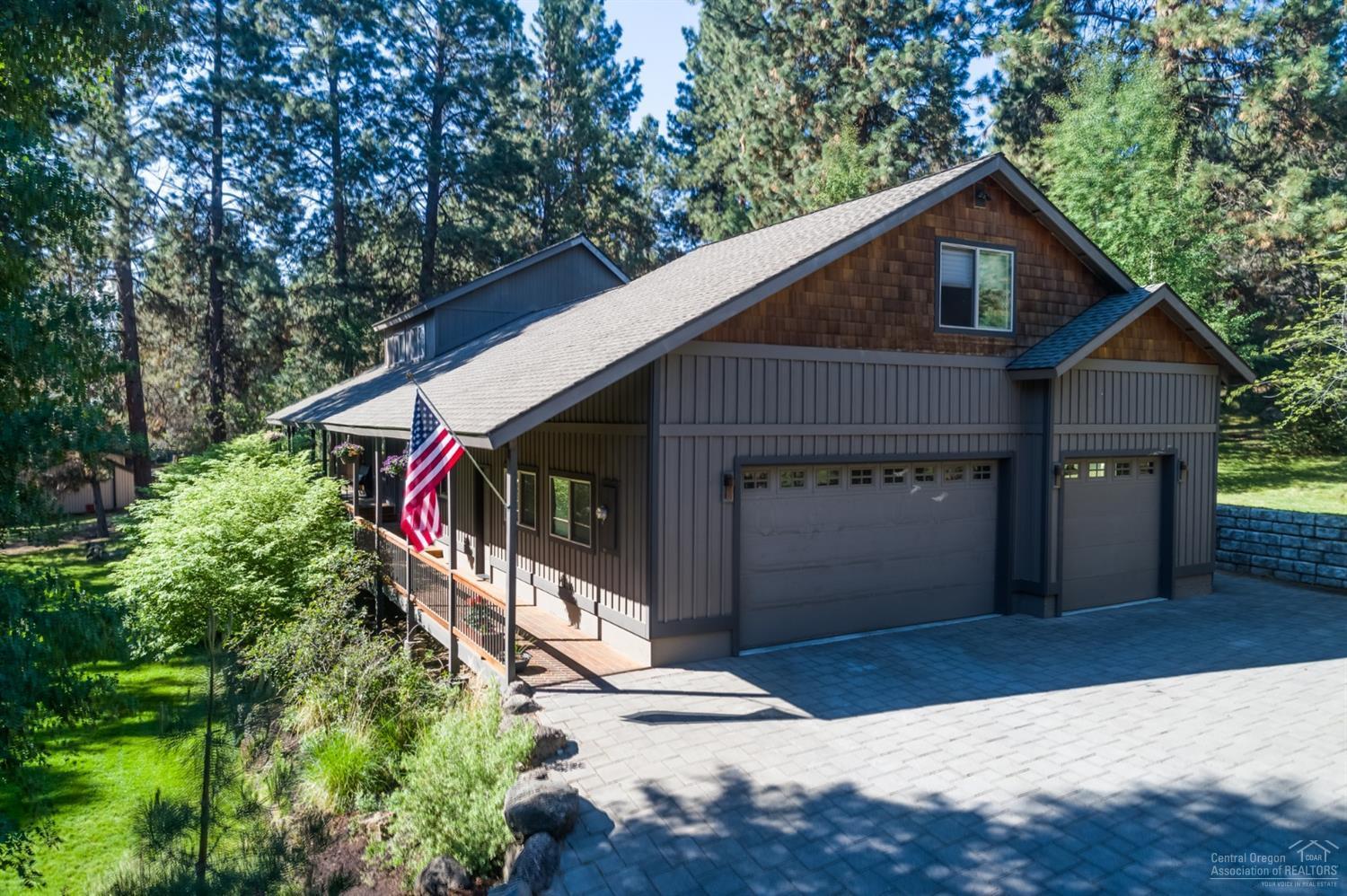 4071 Northwest Lower Village Road Bend, OR 97703 - Photo 4 of 25 Gallery Image 4