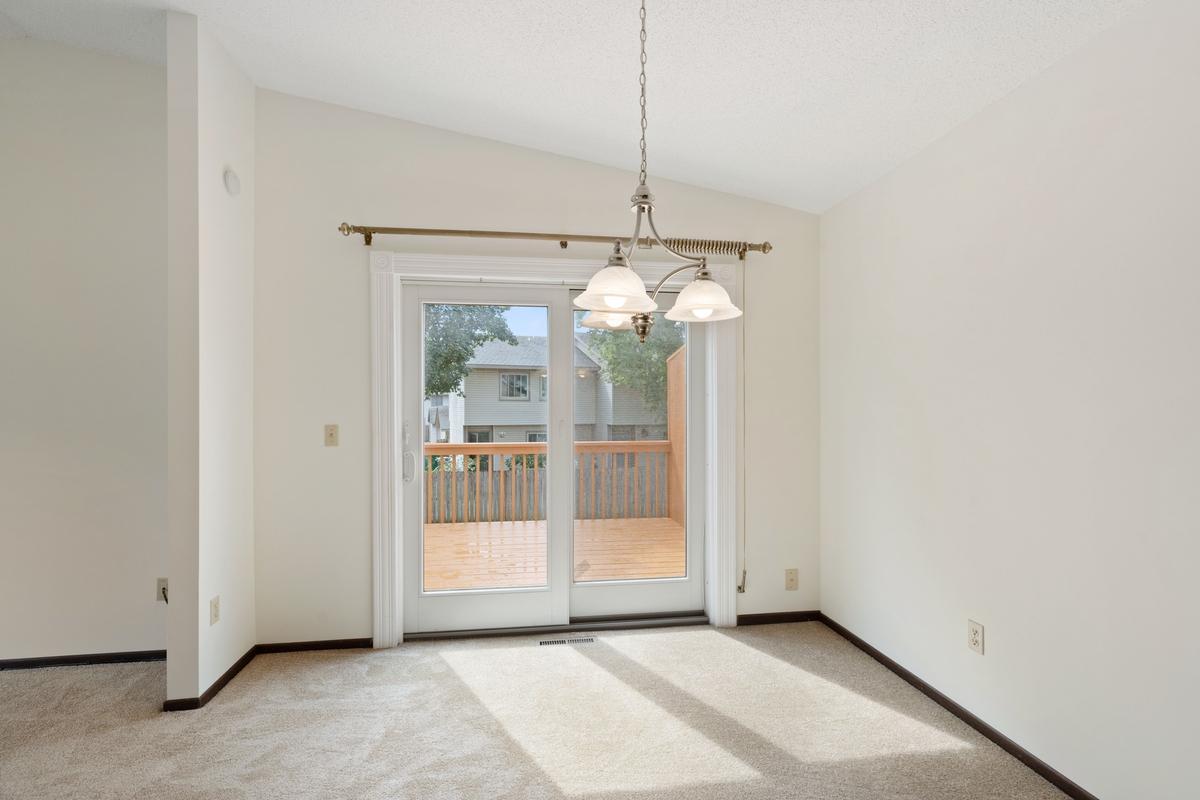 6744 Foliage Court Rosemount, MN 55068 - Photo 10 of 23