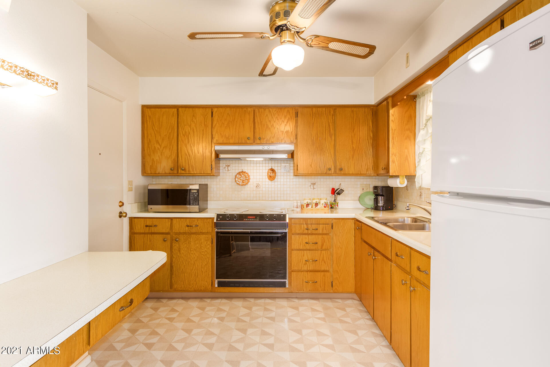 6018 East Adobe Road Mesa, AZ 85205 - Photo 10 of 25 10 Adobe 6018