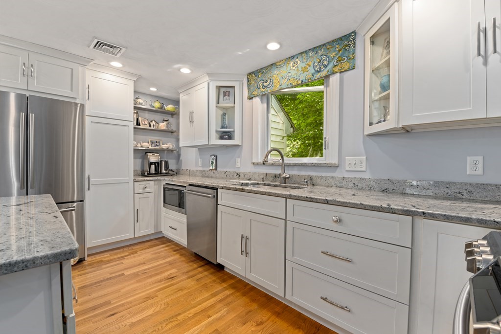 15 Whitman Road Watertown, MA 02472 - Photo 6 of 20 Gallery Image 6