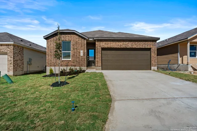 $269,990 | 3816 Northhaven Trail, New Braunfels, TX 78132