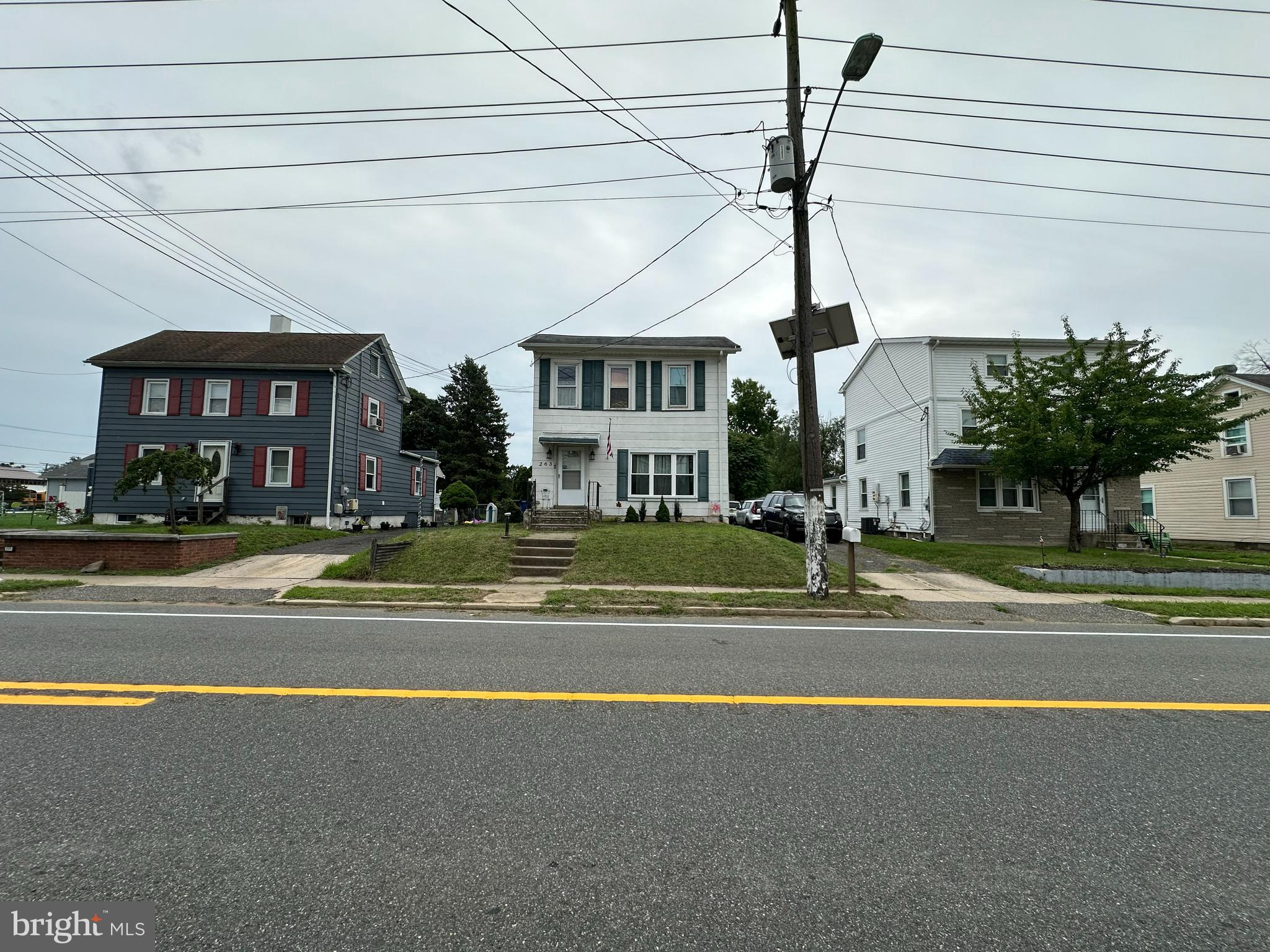 263 Crown Point Road Thorofare, NJ 08086 - Photo 2 of 38
