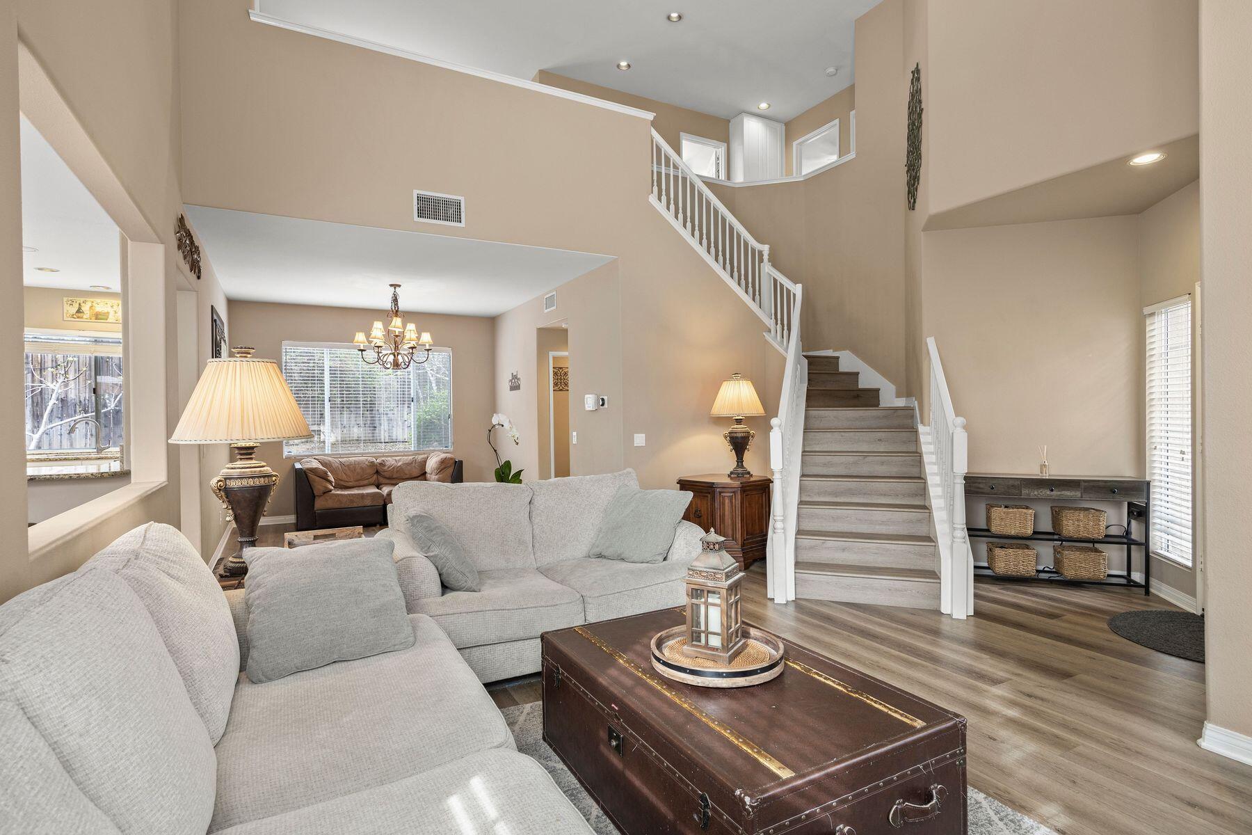 697 Buenos Tiempos Drive Camarillo, CA 93012 - Photo 13 of 29 a living room with furniture and wooden floor
