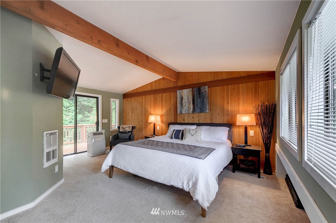 17124 Gravenstein Road Bothell, WA 98012 - Photo 14 of 24