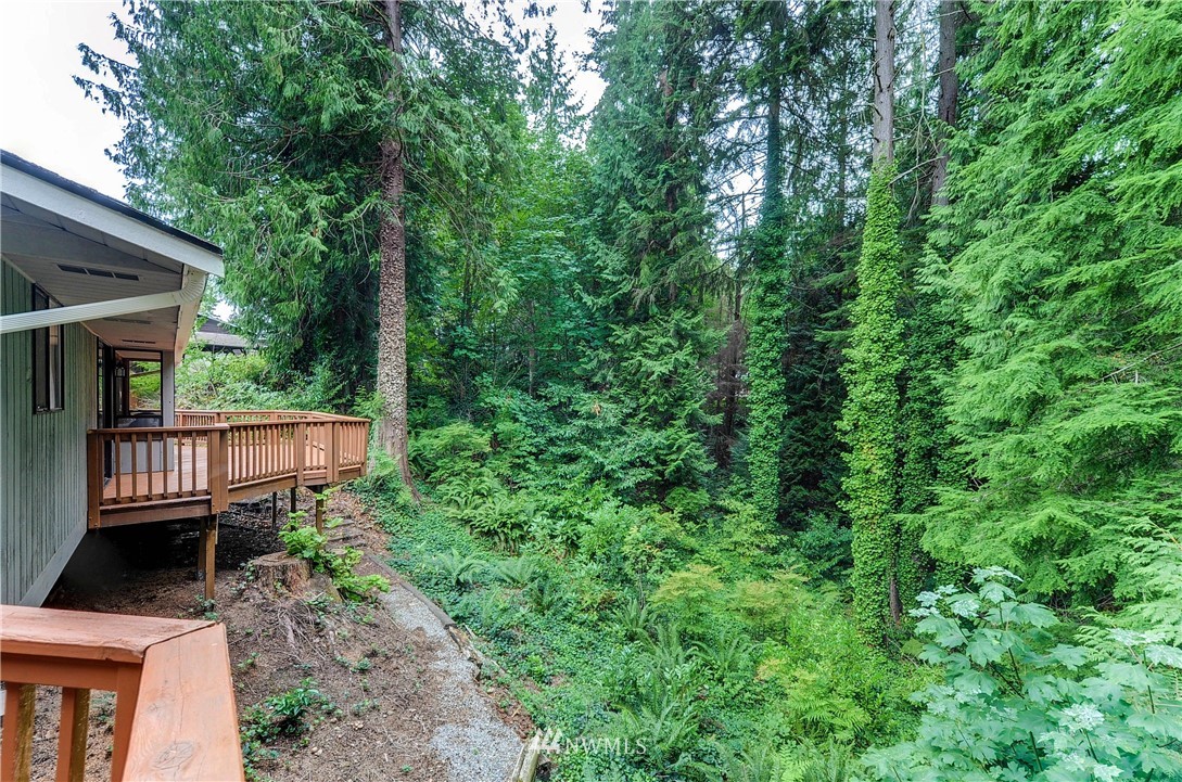 17124 Gravenstein Road Bothell, WA 98012 - Photo 22 of 24