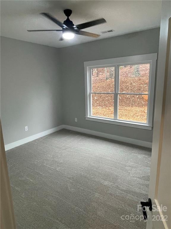9108 Pleasant Ridge Road Charlotte, NC 28215 - Photo 7 of 32 Gallery Image 7
