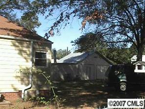 649 Union Cemetery Road Southwest Concord, NC 28027 - Photo 3 of 3 a backyard of a house