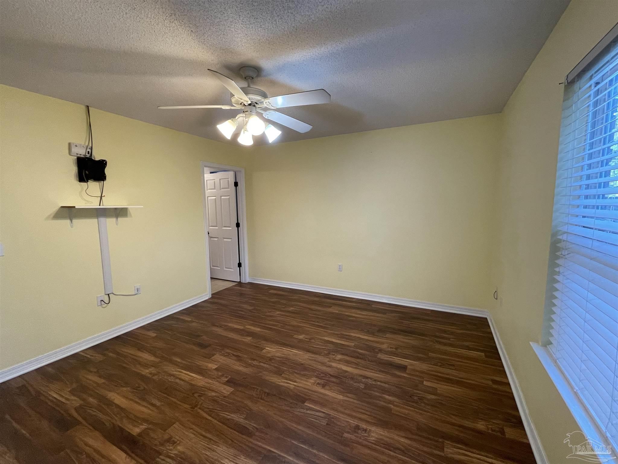 6465 Da Lisa Road Milton, FL 32583 - Photo 7 of 20 MASTER BEDROOM