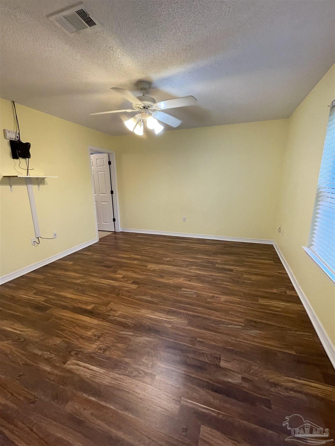 6465 Da Lisa Road Milton, FL 32583 - Photo 8 of 20 MASTER BEDROOM