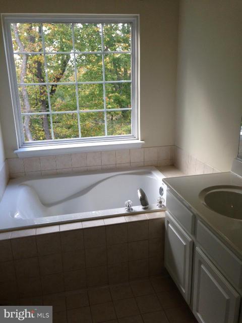 8112 Mississippi Road Laurel, MD 20724 - Photo 6 of 12 Bath (Master)