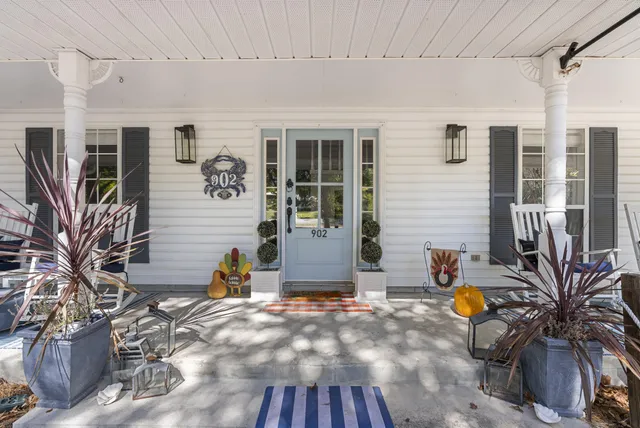a view of outdoor space with porch