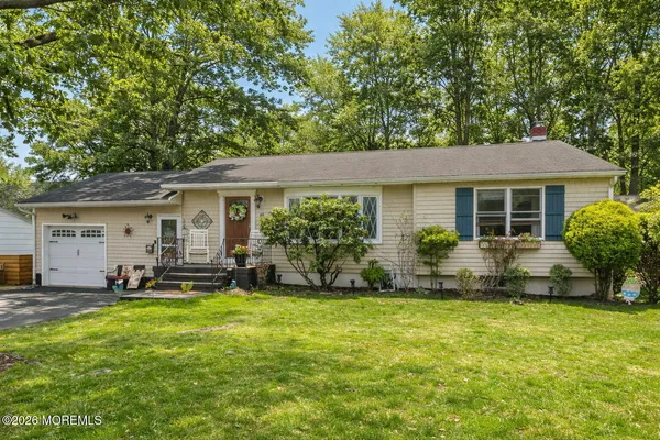 $549,000 | 49 7th Street, Belford, NJ 07718