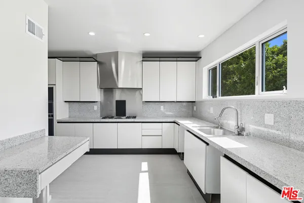 $11,750 | 1591 Lindacrest Drive, Beverly Hills, CA 90210