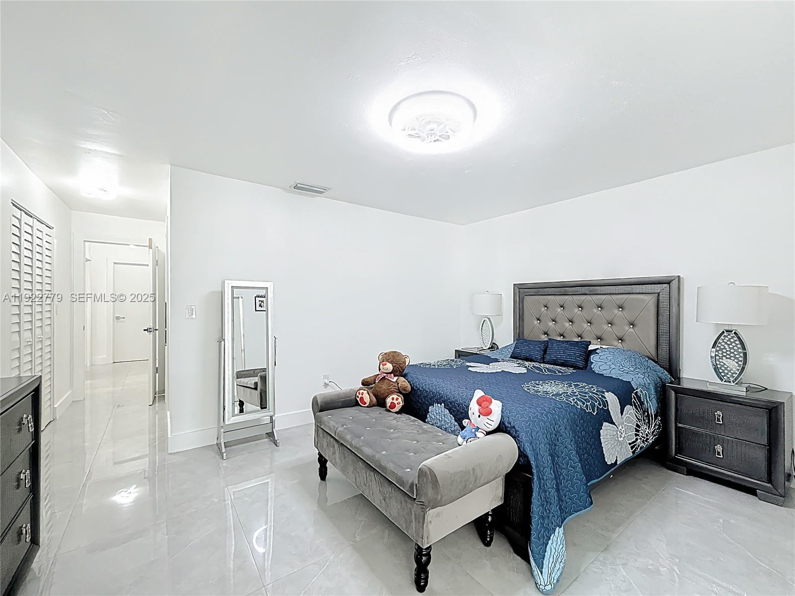 11196 Southwest 75th Terrace Miami, FL 33173 - Photo 17 of 28