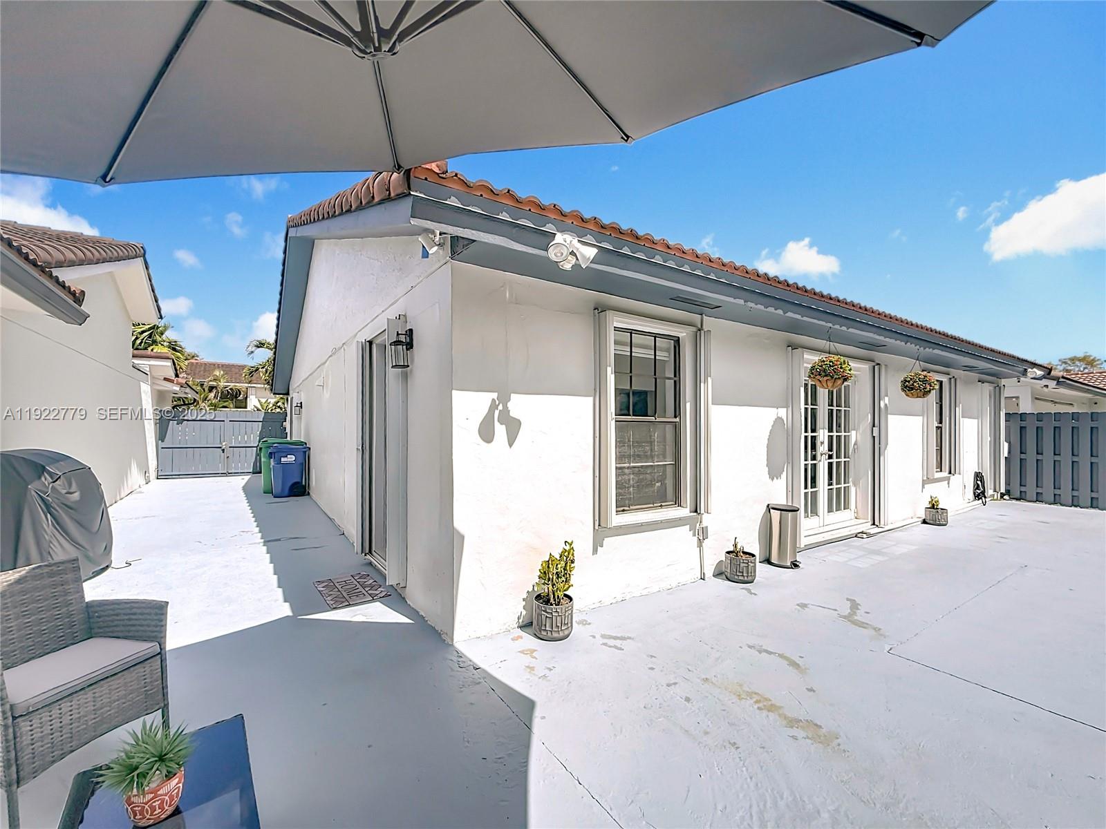 11196 Southwest 75th Terrace Miami, FL 33173 - Photo 26 of 28