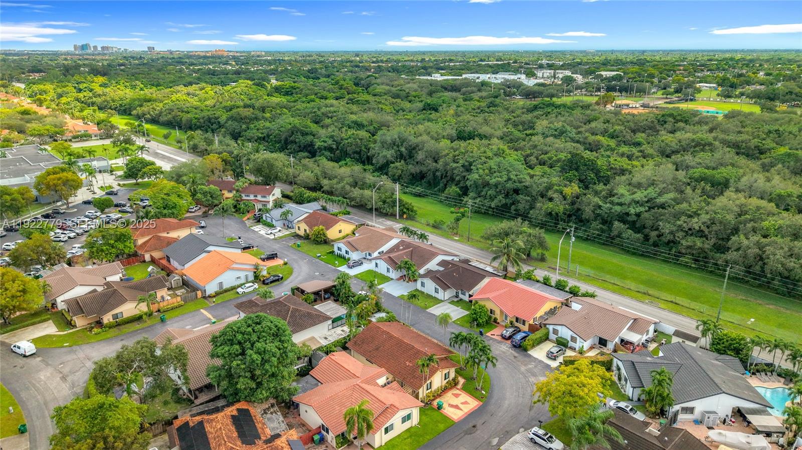 11196 Southwest 75th Terrace Miami, FL 33173 - Photo 28 of 28