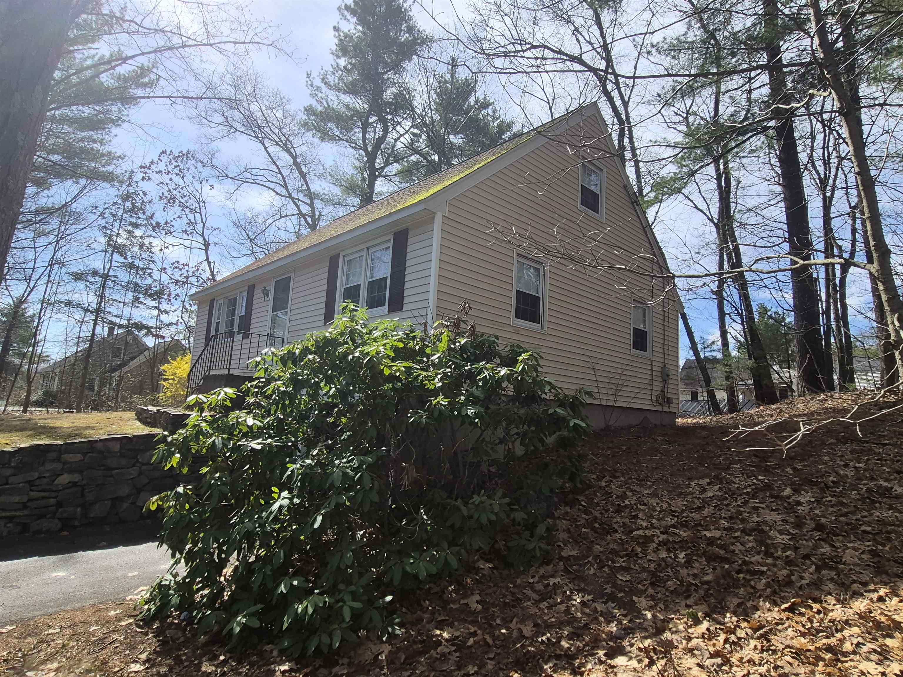 9 Moe Street Nashua, NH 03062 - Photo 37 of 37