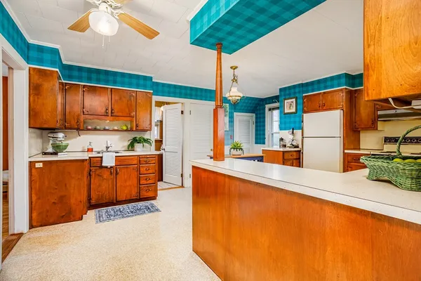 $359,900 | 213 Regan Street, Gardner, MA 01440