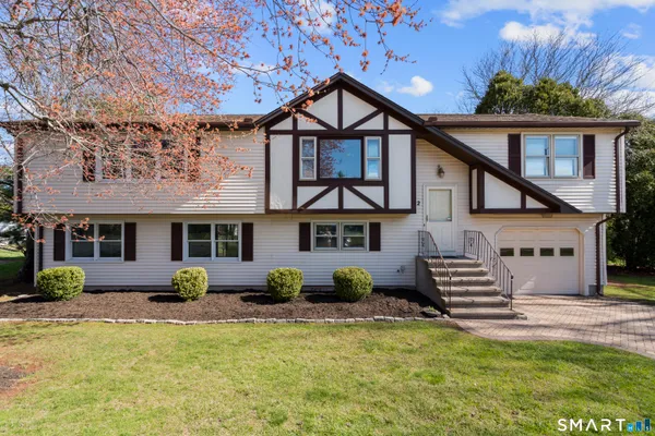 $400,000 | 42 Divot Drive, Meriden, CT 06450