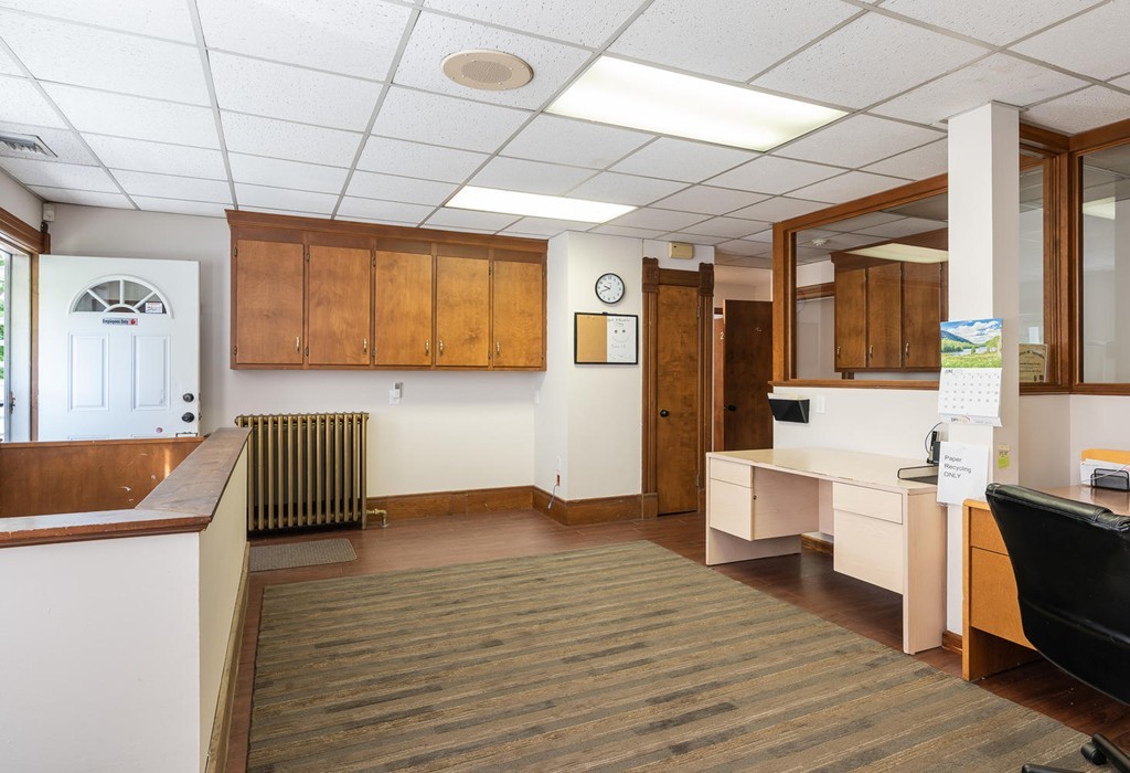 672 Chestnut Street Springfield, MA 01107 - Photo 11 of 42 Gallery Image 11