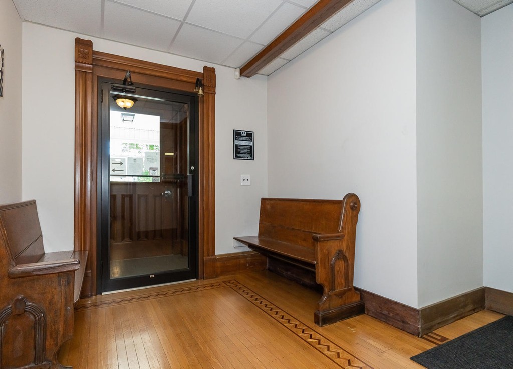 672 Chestnut Street Springfield, MA 01107 - Photo 6 of 42 Gallery Image 6
