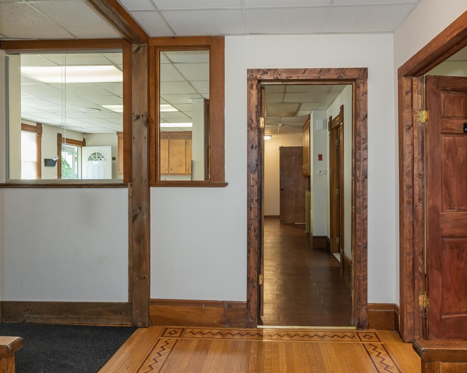 672 Chestnut Street Springfield, MA 01107 - Photo 7 of 42 Gallery Image 7