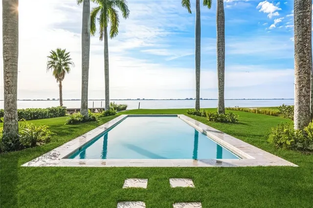 $7,995,000 | 4511 Bay Shore Road, Sarasota, FL 34234