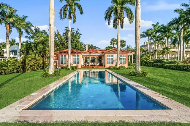 $7,995,000 | 4511 Bay Shore Road, Sarasota, FL 34234