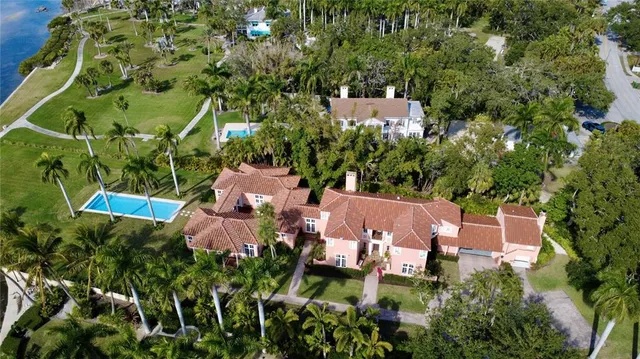 $7,995,000 | 4511 Bay Shore Road, Sarasota, FL 34234