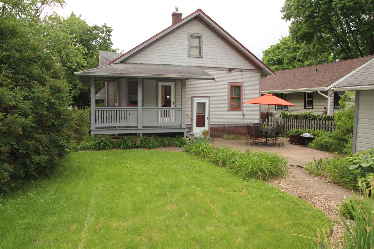 429 Dawson Avenue Rockford, IL 61107 - Photo 25 of 25 a view of a house with backyard and garden