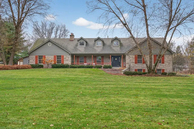 $499,000 | 3727 Cherokee Drive, Johnsburg, IL 60051