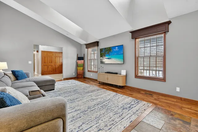 $499,000 | 3727 Cherokee Drive, Johnsburg, IL 60051