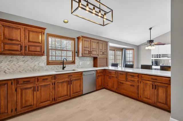 $499,000 | 3727 Cherokee Drive, Johnsburg, IL 60051