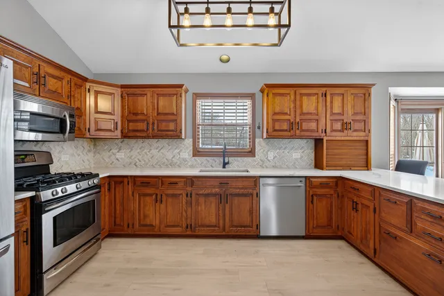 $499,000 | 3727 Cherokee Drive, Johnsburg, IL 60051