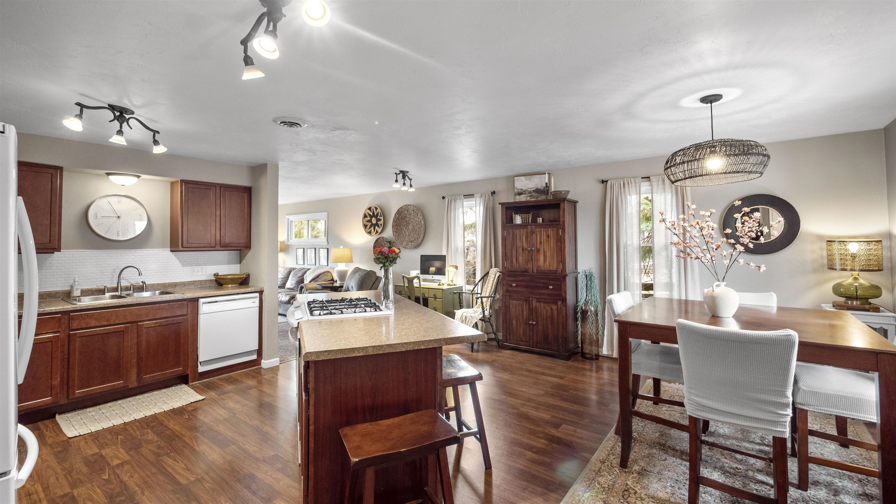 1342 East Frances Street Appleton, WI 54911 - Photo 9 of 24