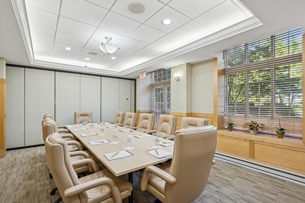 236 Edgemere Street, Unit 427 Montauk, NY 11954 - Photo 23 of 42 Business/Conference room