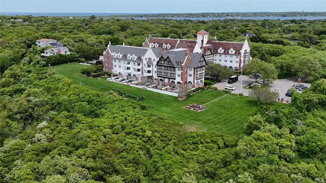 $485,000 | 236 Edgemere Street, Unit 427, Montauk, NY 11954