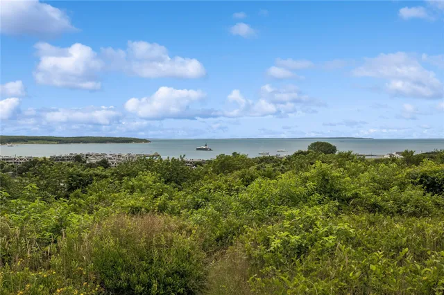 $485,000 | 236 Edgemere Street, Unit 427, Montauk, NY 11954